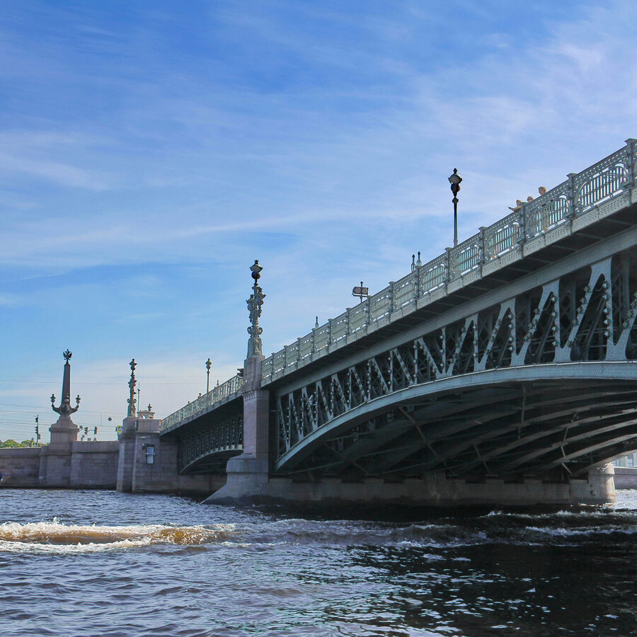 Троицкий мост